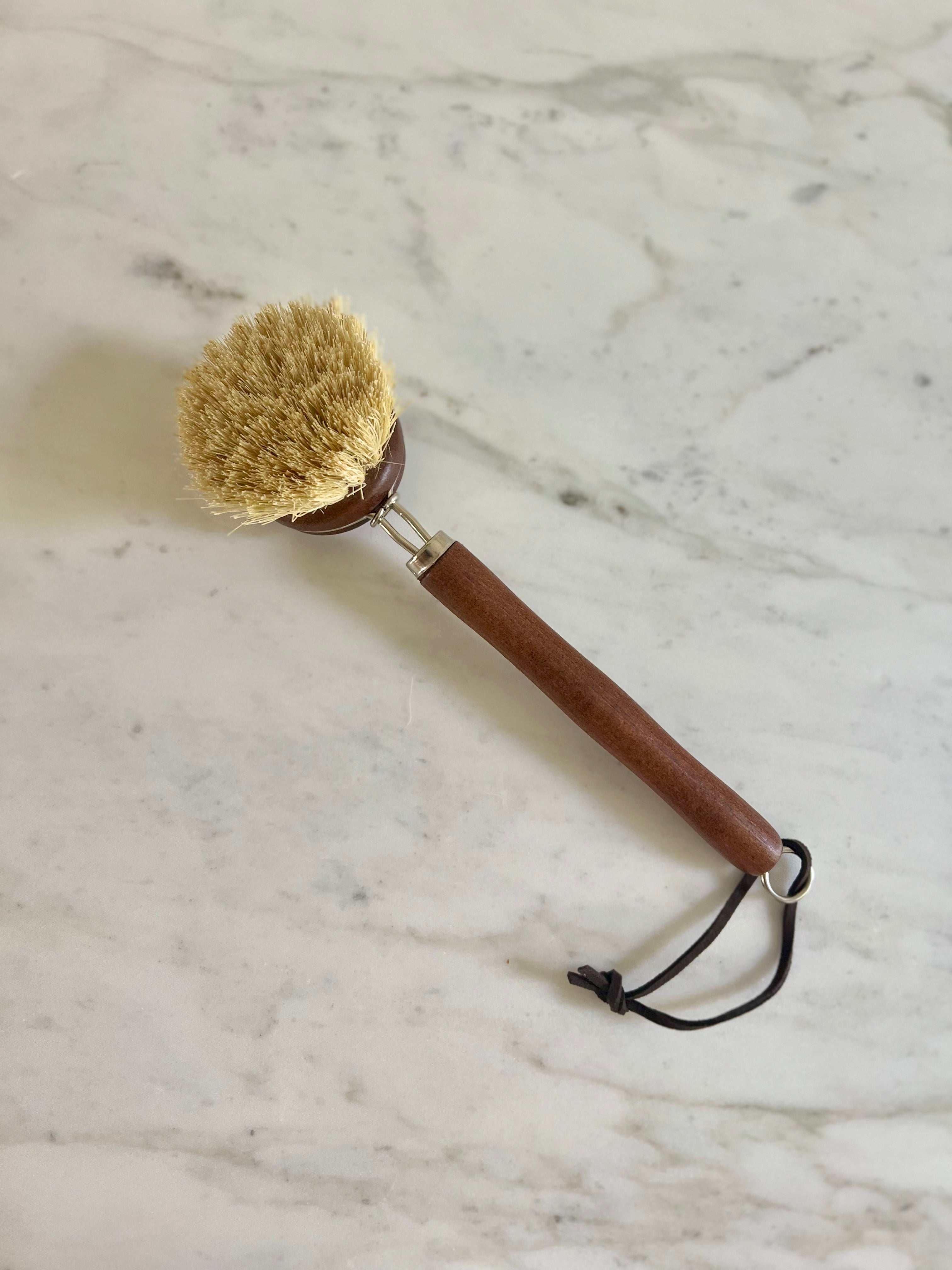Dark Brown Beech Wood Dish Brush – Heirloom Terrain