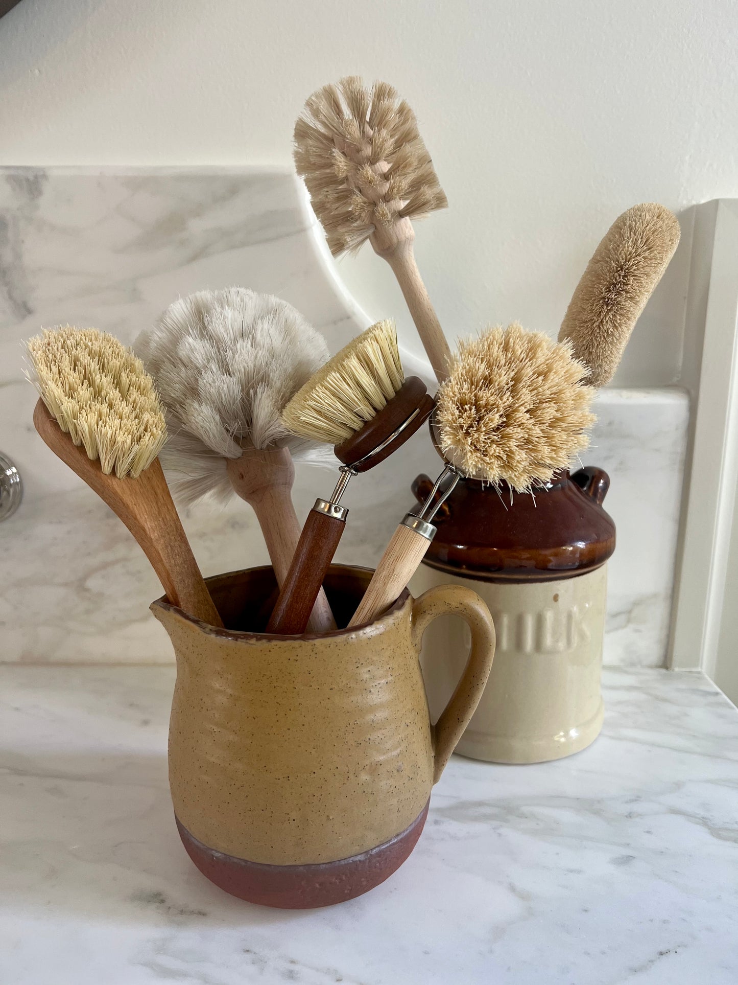 Dark Brown Beech Wood Dish Brush