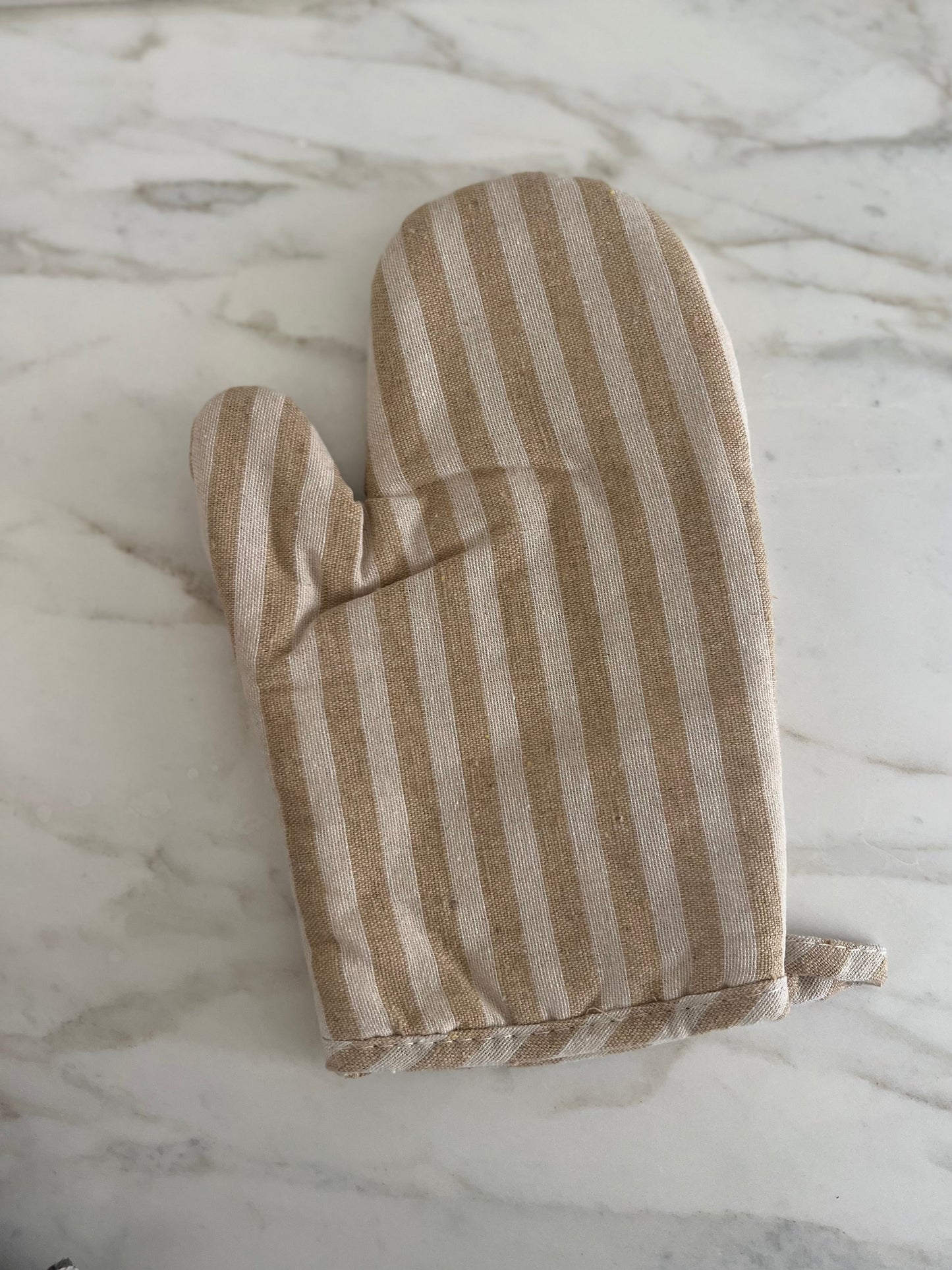 Stripe Oven Mitt